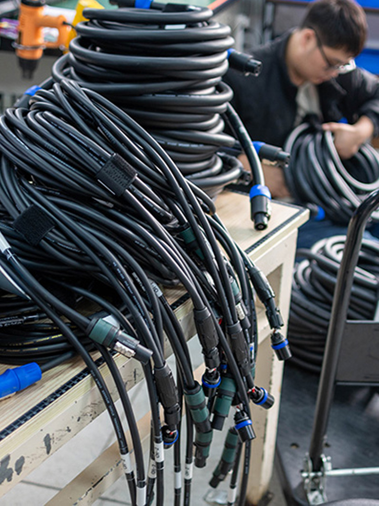 speaker cables