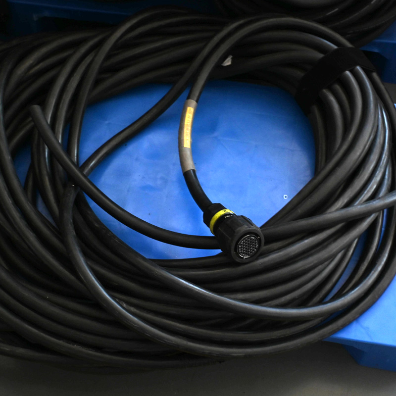 37 Pin speaker cable